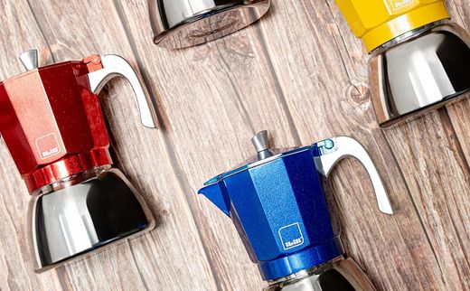 Ibili Elba: la cafetera italiana de colores para inducción que está llenando las cocinas de estilo y aroma a buen café