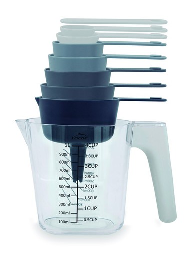 Complete Set of Lacor Measurements and Jug for Pastry