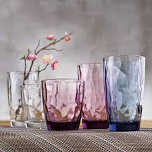 Vasos y Botellas de Agua