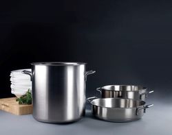 Professionell High 24 Chefino gryta med Lacor lock