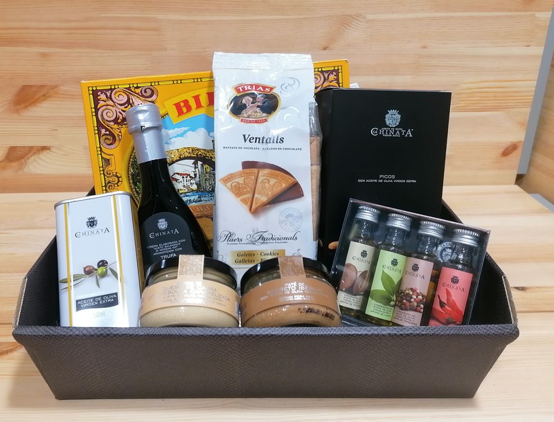 optillen uitbreiden Editor Koop online de beste Gourmet Gift Lots op de markt, zoals deze Gourmet Box  5, ideaal om weg te geven bij elk evenement of feest — Area Gourmet
