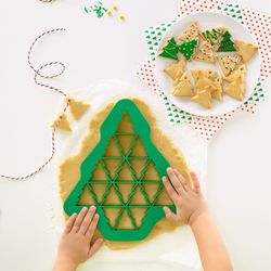lekue green christmas cookie cutter
