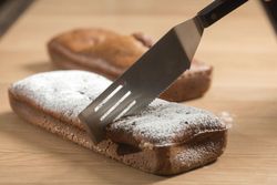 Espátula de cozinha serrilhada de aço inoxidável Lacor