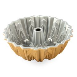 Molde para pastel cut crystal bundt Nordic Ware