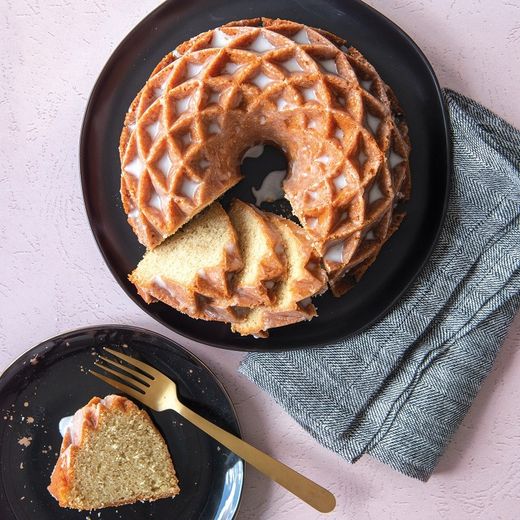 Molde para pastel jubilee bundt dorado Nordic Ware