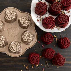 Molde para pastel mini rosas 6 unidades Nordic Ware