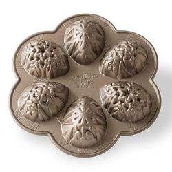 Molde para pastel ornamental egg cakelet Nordic Ware