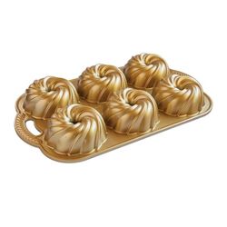 Molde para pastel swirl bundtlette Nordic Ware