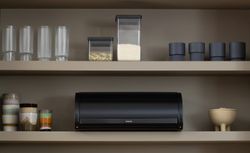 Panera tapa basculante Matt Negro Brabantia