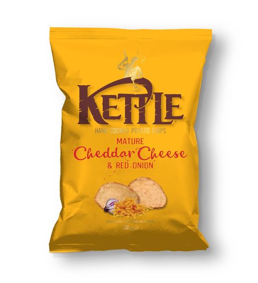 Chips met gezouten cheddarkaas en rode uiensmaak 130 g Kettle Chips