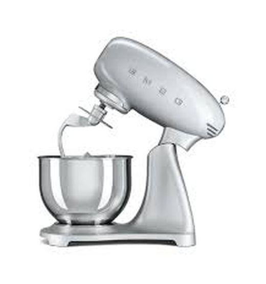 Robot da cucina retrò Smeg in colore argento