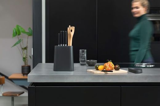 Soporte para cuchillos+hueco para utensilios Gris Oscuro Brabantia